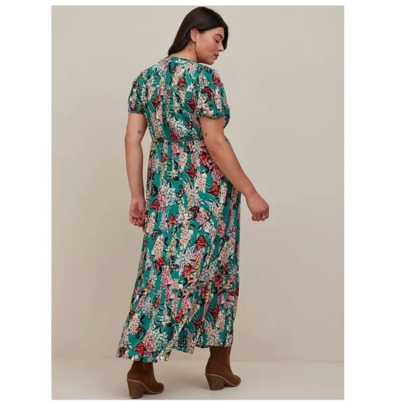 Torrid Stretch Challis Pintuck Tiered Dress Size 2X - Picture 2 of 9